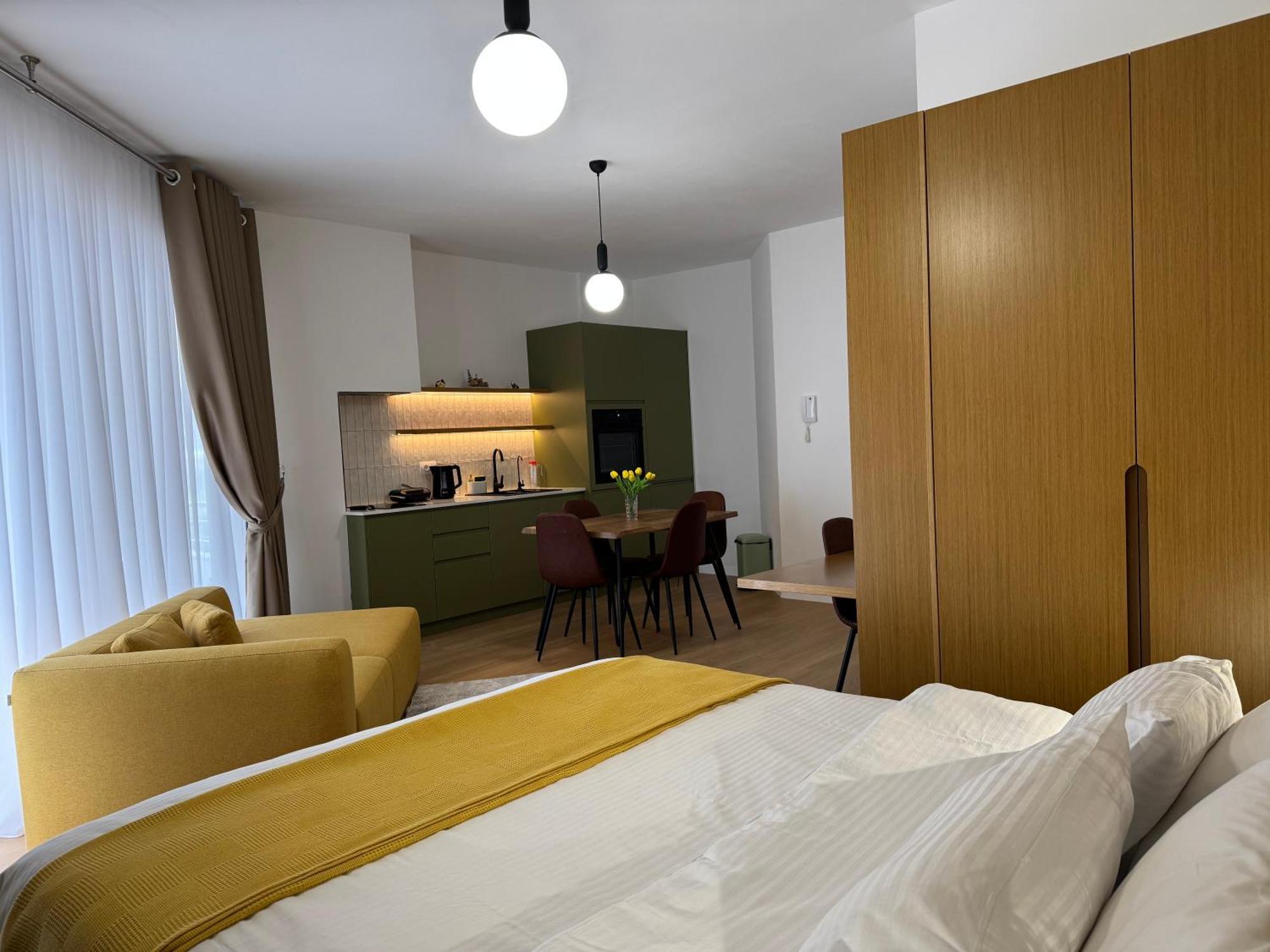 Flora Apartments Саранде Екстериор снимка