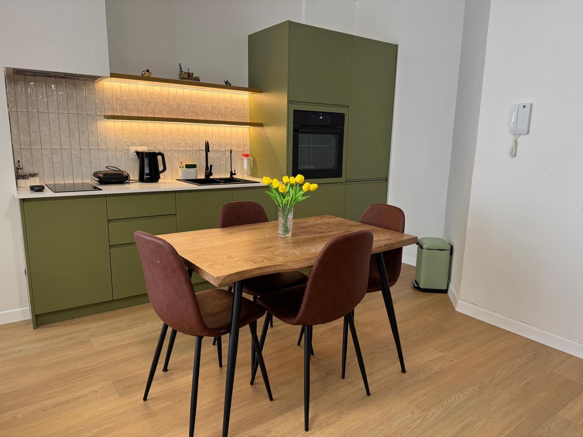 Flora Apartments Саранде Екстериор снимка